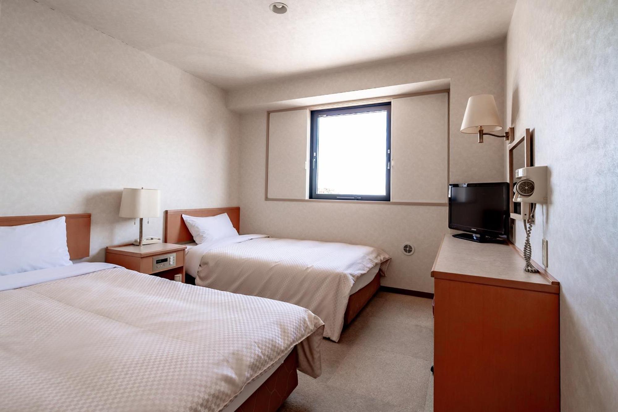Business Hotel Kg Ōita Extérieur photo